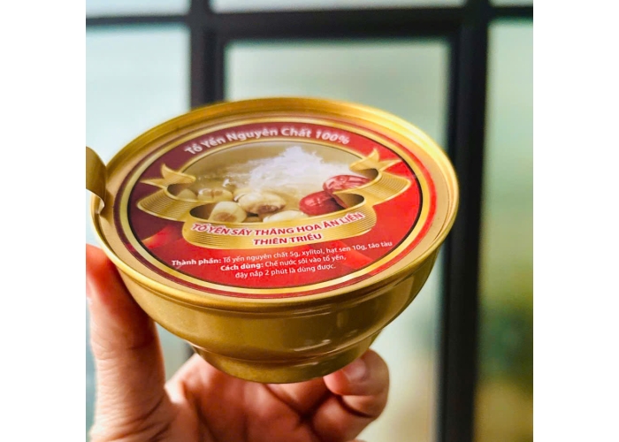 Tổ yến sấy thăng hoa ăn liền (hộp quà cao cấp)